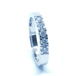 14 KT. ALLIANCE RING HVIDGULD MED BRILLANT 5X0,05 CT. W/SI