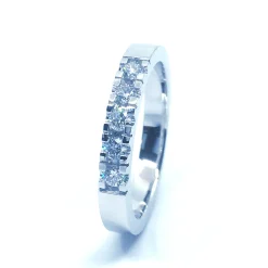 14 KT. ALLIANCE RING HVIDGULD MED BRILLANT 5X0,05 CT. W/SI