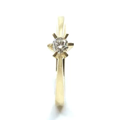 14 KT. GULD CARLA RING MED BRILLANT 0,15 CT. W/SI
