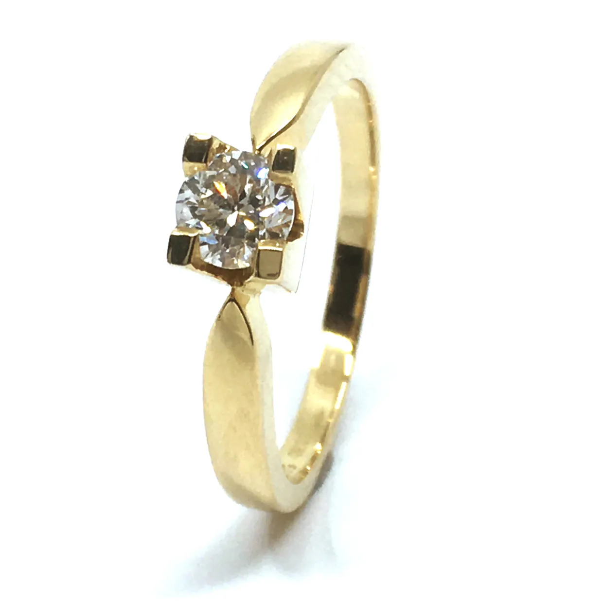 14 KT. GULD EVA RING MED BRILLANT 0,50 CT. W/SI