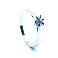 14 KT. HVIDGULD CARLA RING MED BRILLANT 0,10 CT. W/SI