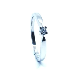 14 KT. HVIDGULD EVA RING MED BRILLANT 0,05 CT. W/SI