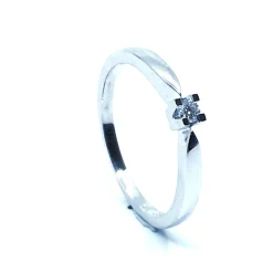 14 KT. HVIDGULD EVA RING MED BRILLANT 0,05 CT. W/SI