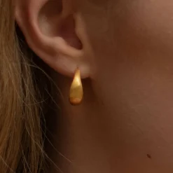 BYBIEHL OCEAN FLOW HOOPS MEDIUM ØRERINGE SØLV FORGYLDT - 4-4202-GP