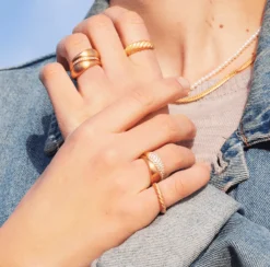 BYBIEHL OCEAN FLOW SPARKLE SØLV FORGYLDT RING MED ZIRKONIA - 5-4203A-GP