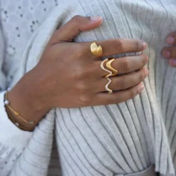 BYBIEHL RING FORGYLDT SØLV WAVE M/ STEN - 5-3702A-GP