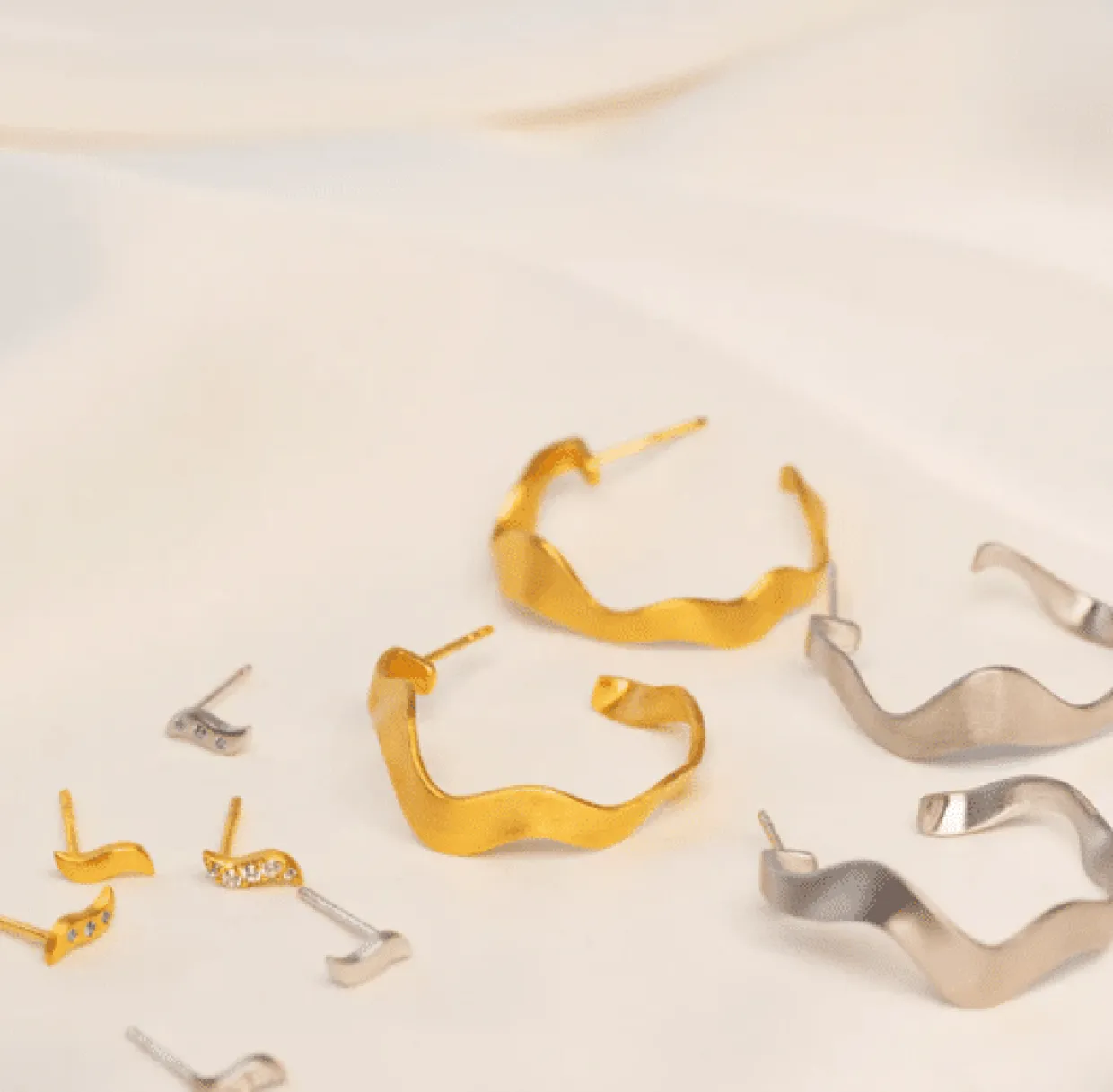 BYBIEHL WAVE STUD SPARKLE ØRERINGE SØLV - 4-4025A-R