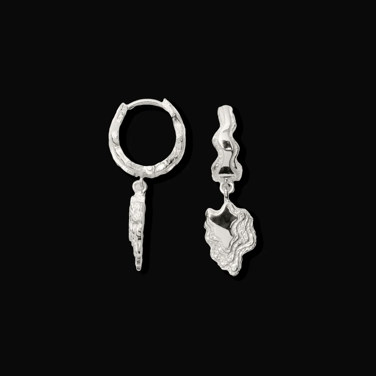 CAMILLE BRINCH STORE BLURRY LAYERS ØRERINGE SØLV - LBLAOE