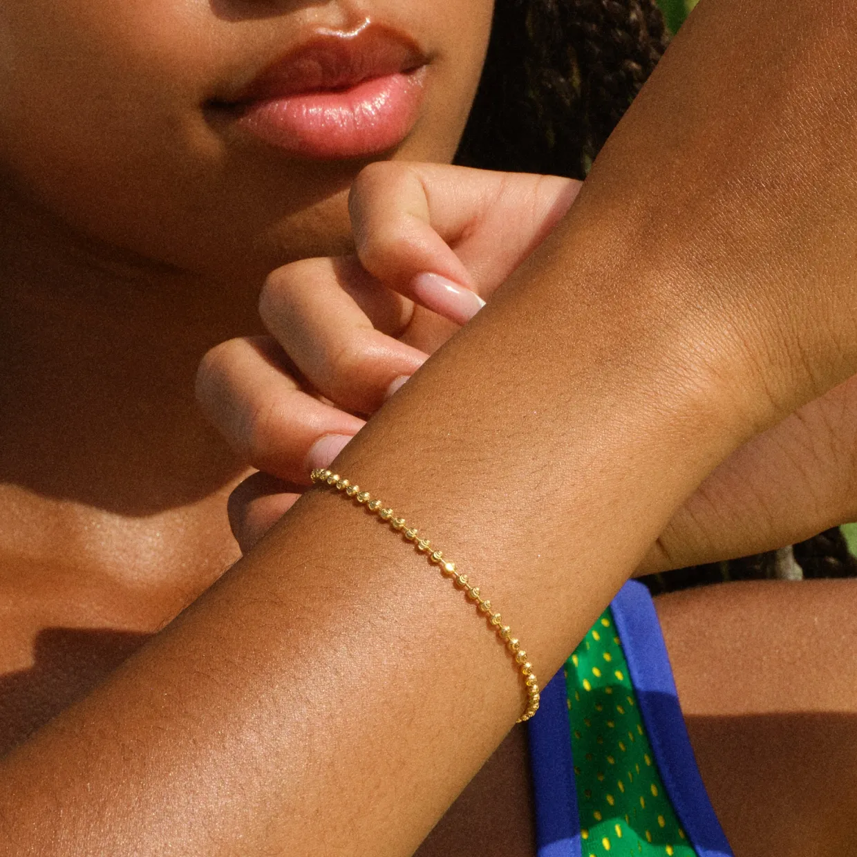 CAMILLE BRINCH TEXTURED DOTS ARMBÅND I FORGYLDT SØLV 17 CM - TDOB-FG-17