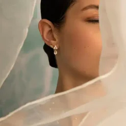 CARRÉ ØRERINGE SØLV FORGYLDT MED PERLE OG PRASIOLIT - FS 4467 BI-PRS