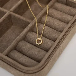 CHRISTOFFERSEN JEWELLERY HALSKÆDE 14 KARAT GULD CIRKEL MED 0,06 CARAT BRILLANTER – 2000121