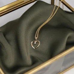 CHRISTOFFERSEN JEWELLERY HJERTE VEDHÆNG 14 KARAT GULD MED 0,02 CARAT BRILLANT – 4500061