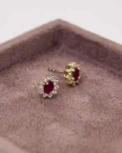 CHRISTOFFERSEN JEWELLERY ROSÉT ØRESTIKKER 14 KARAT GULD MED RUBIN OG BRILLANTER – 3070256G-RU