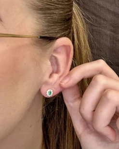 CHRISTOFFERSEN JEWELLERY ROSÉT ØRESTIKKER 14 KARAT GULD MED SMARAGD OG BRILLANTER - 3070256G-SM