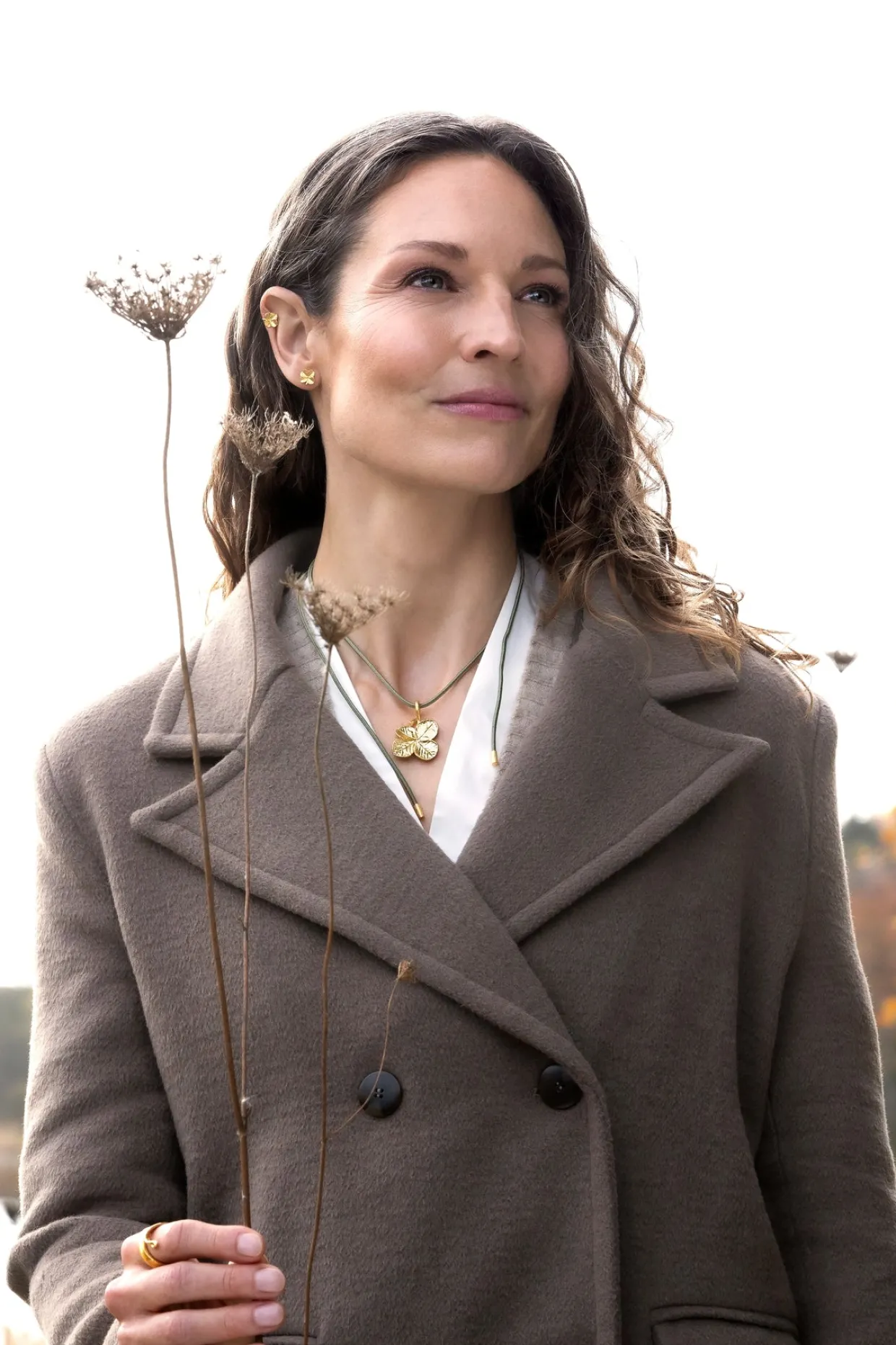 FLORA DANICA FIRKLØVER HALSKÆDE FORGYLDT SØLV - FLC-SILKNE-G