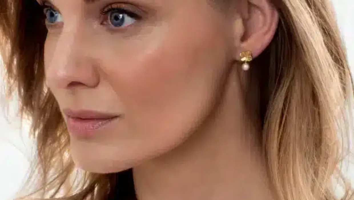 FLORA DANICA FIRKLØVER ØRERINGE MED PERLE - FLC-STPCPEARL-G