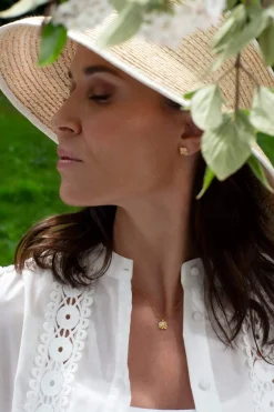 FLORA DANICA FIRKLØVER ØRESTIK PAVÉ FORGYLDT SØLV - FLC-STPC-G-PAVE