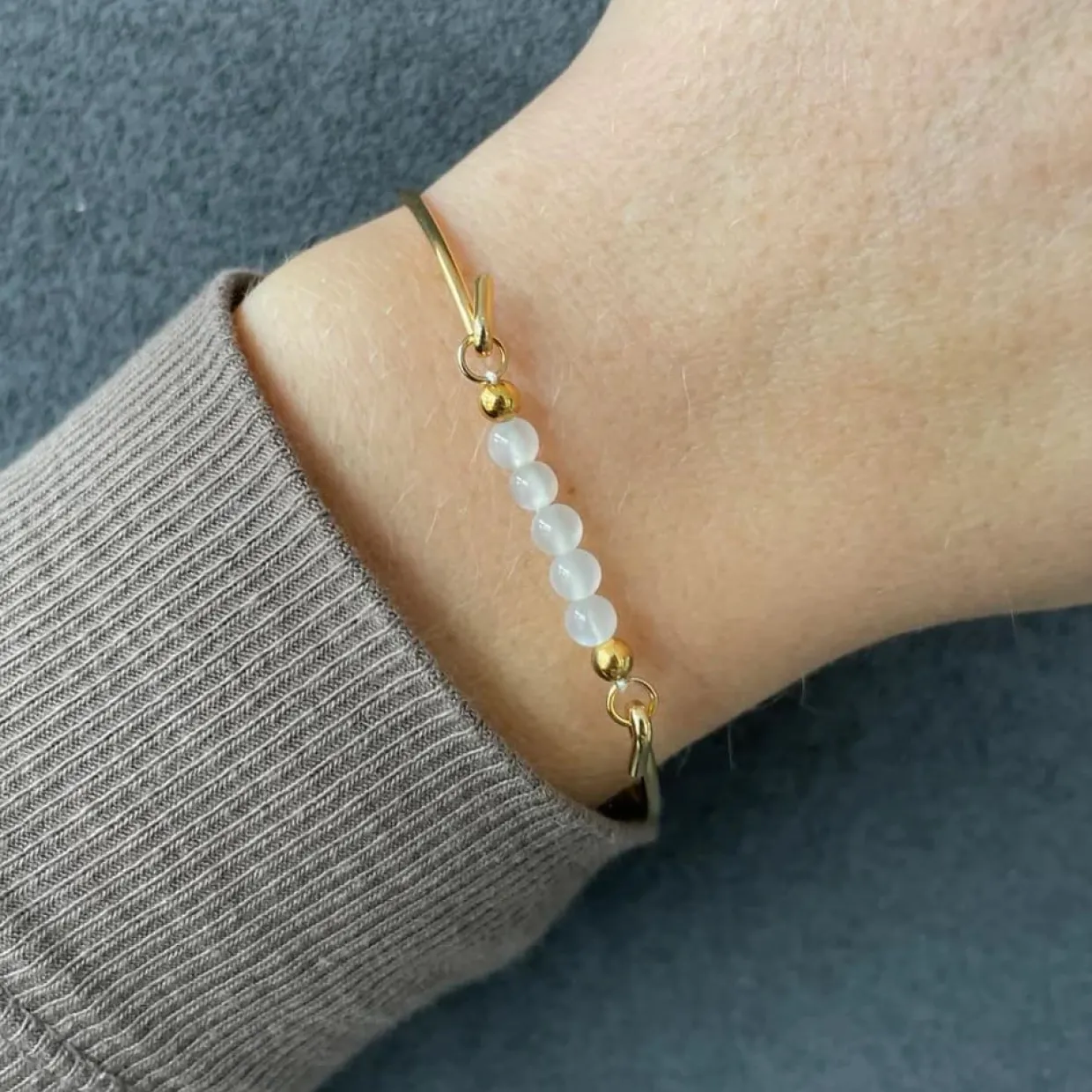 HEIRING HVID MÅNESTEN TOP TIL MULTI ARMBÅND I FORGYLDT SØLV - 53-4-26FG