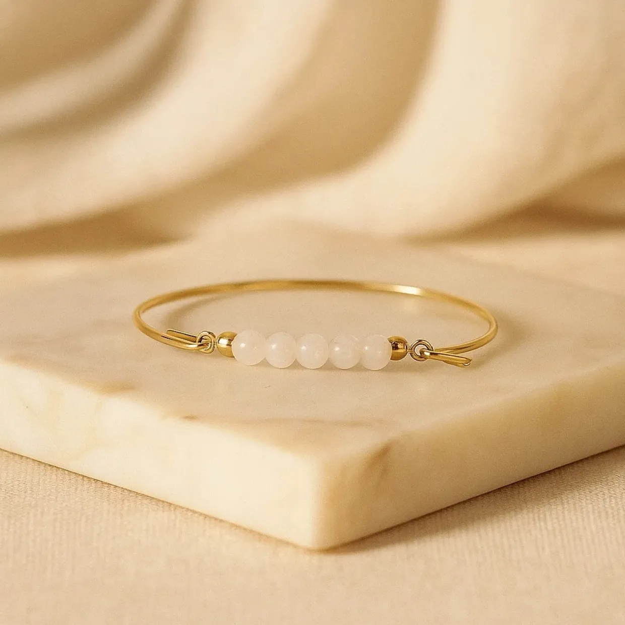 HEIRING HVID MÅNESTEN TOP TIL MULTI ARMBÅND I FORGYLDT SØLV - 53-4-26FG