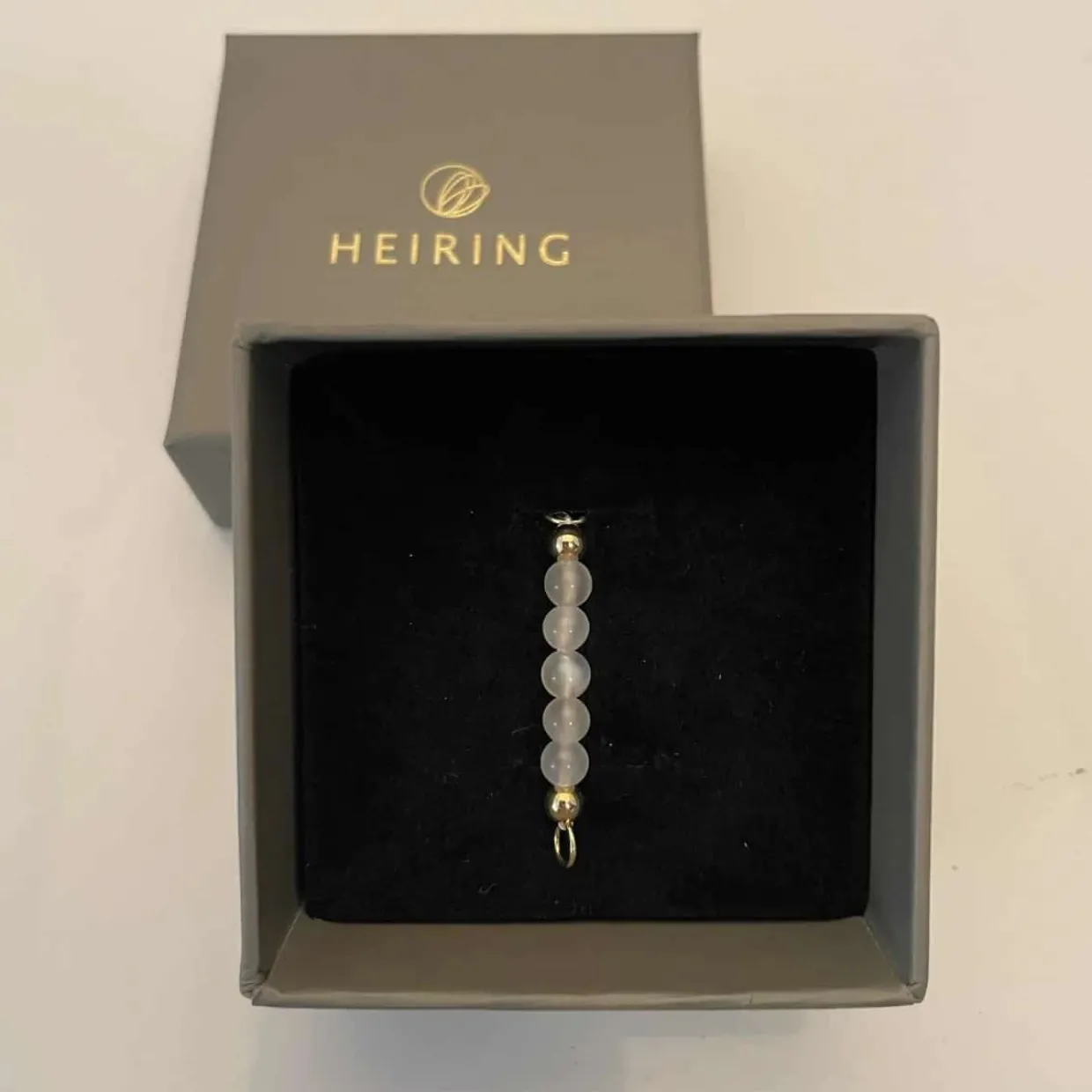 HEIRING HVID MÅNESTEN TOP TIL MULTI ARMBÅND I FORGYLDT SØLV - 53-4-26FG