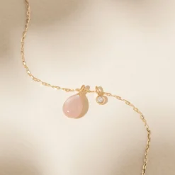 JULIE SANDLAU ELINA VEDHÆNG I 14 KARAT GULD MED ROSY MOONSTONE - YG14-PD420RSMN