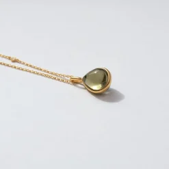 JULIE SANDLAU PAMOLA VEDHÆNG SØLV FORGYLDT MED OLIVEN KRYSTAL - PD309GDOLCR