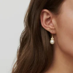 JULIE SANDLAU TASHA ØRERINGE SØLV FORGYLDT MED PERLE - HKS707GDWHPLCZ