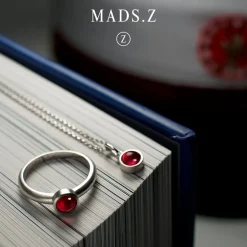 MADS Z CABOCHON RING SØLV MED ÆGTE RUBIN - 2144012