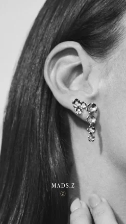 MADS Z FLEUR ØRERINGE I SØLV MED HVID TOPAS - 2116110
