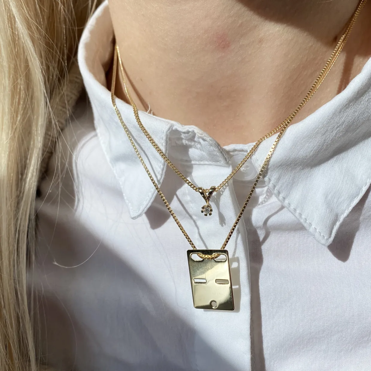 SCOUPLES VIDA VEDHÆNG 8 KARAT GULD MED BRILLANT 0,05 CARAT - 2813,05