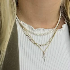 SCROUPLES HALÆSKÆDE KORS 8 KARAT GULD MED ZIRKONIA - 213603