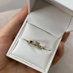 SCROUPLES KLEOPATRA 14 KARAT GULD RING MED BRILLANT 0,25 - 7135,25