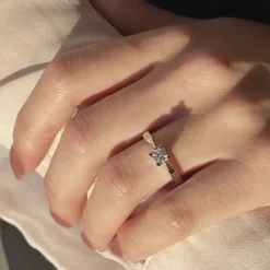 SCROUPLES KLEOPATRA 14 KARATS GULD RING 0,20 BRILLANT - 7135,20