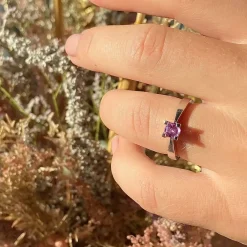 SCROUPLES KLEOPATRA 14 KARAT HVIDGULD RING MED PINK SAFIR - 7136,40P