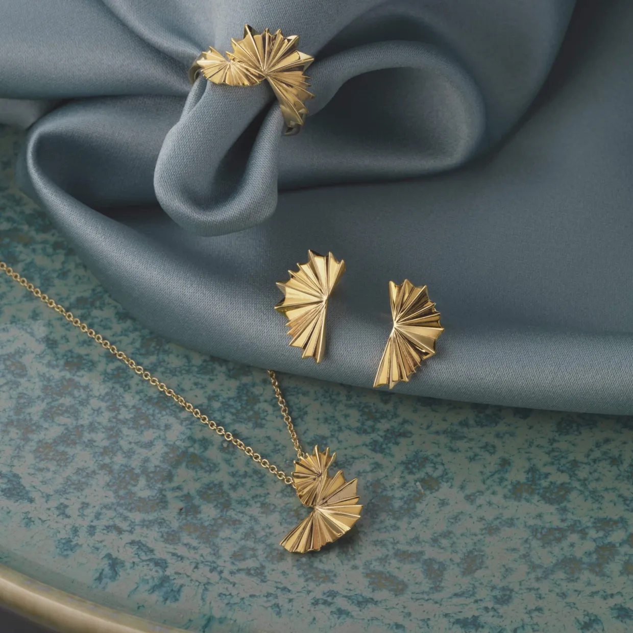 SCROUPLES PLISSÉ ØRERINGE I FORGYLDT SØLV - 166132