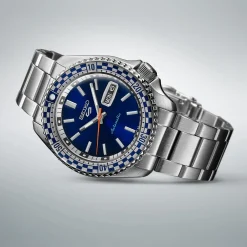 SEIKO 5 SPORT AUTOMATIC MED BLÅ SKIVE - SRPK65K1