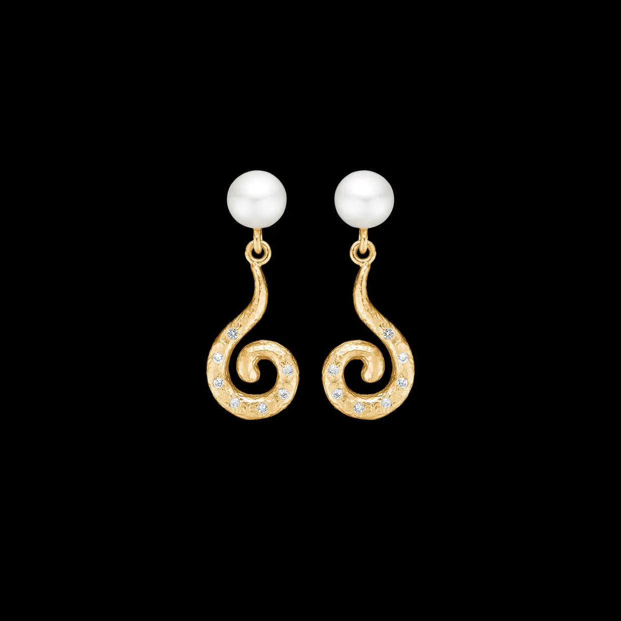 STUDIO Z CURIOSITY ØRERINGE FORGYLDT SØLV MED PERLE OG HVIDE STEN – 7217870